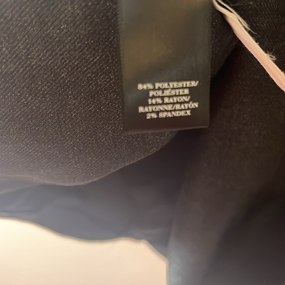 Loft dress, cap sleeves, knee lengths, side pockets back zip with spandex - Picture 5 of 7